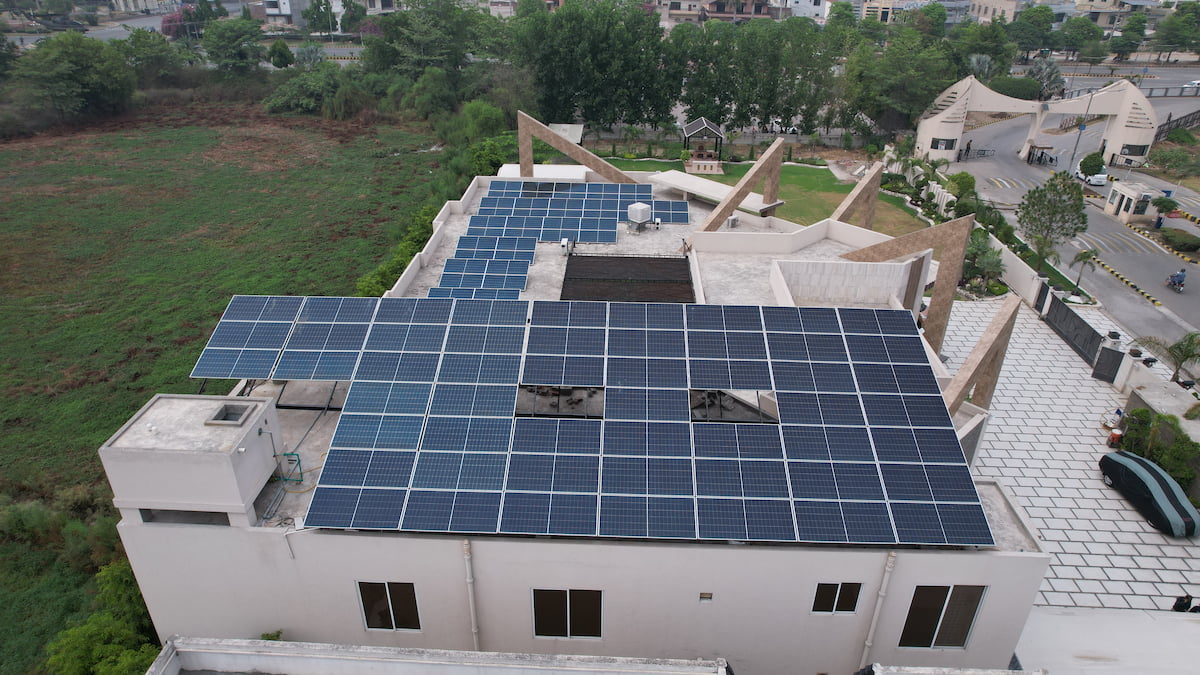 55 kW residential rooftop solar installation in Gujranwala